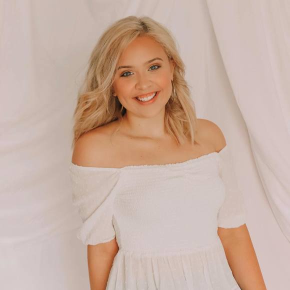 caroline_monroe